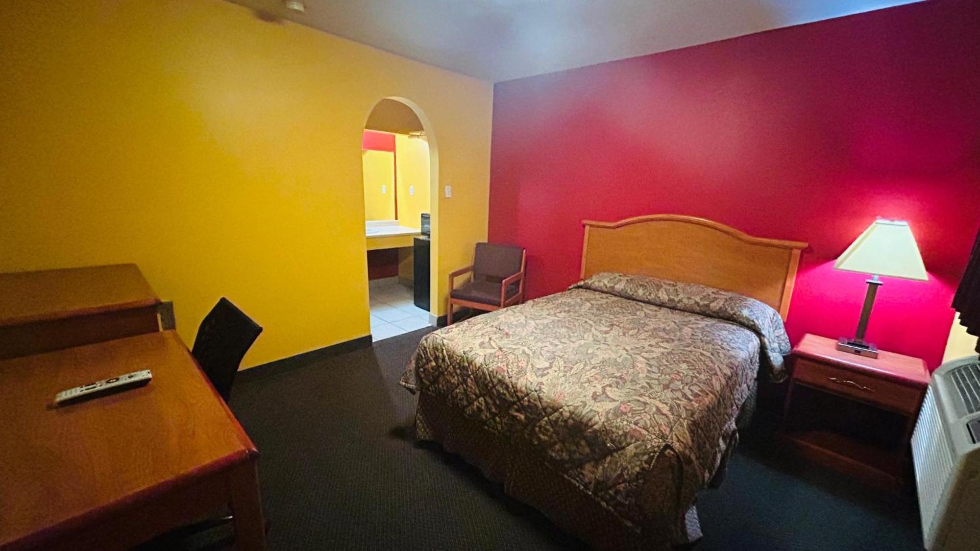 Relax Inn By Oyo Sulphur Hwy 90 Exterior photo